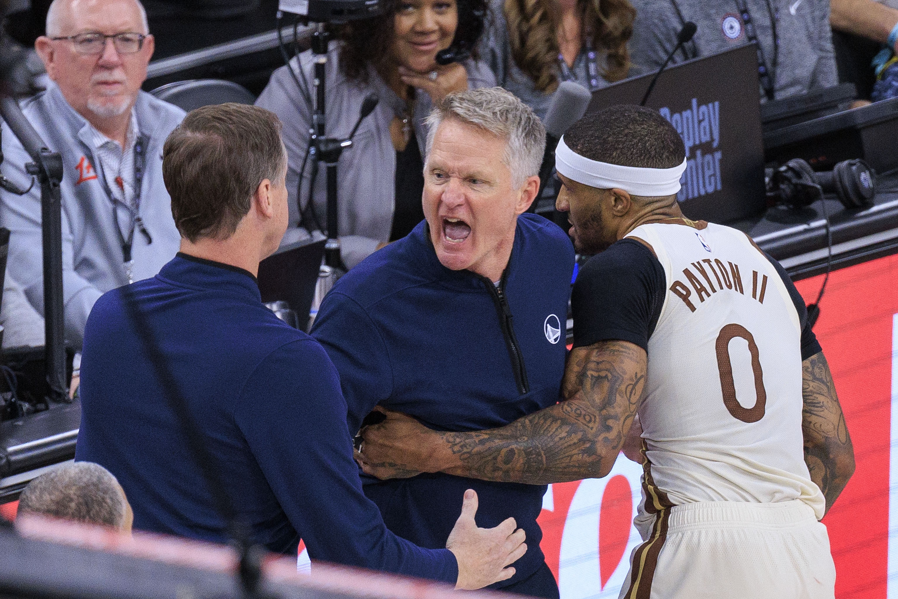 2025世界俱乐部杯-键盘侠|裁判在乱吹方面遥遥领先！NBA是想阻止雷霆拿好签才这样？