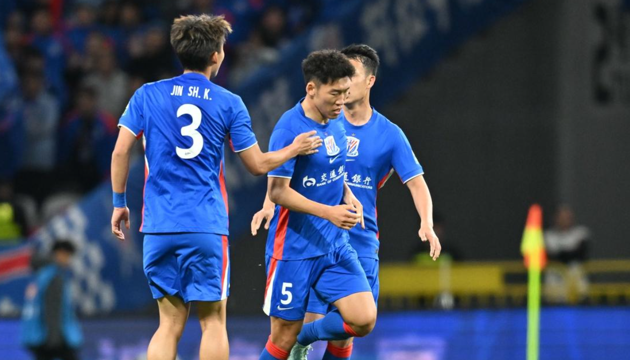 从0-2到2-2!超级后卫绝境爆发:梅开二度救主,上海申花3场不胜